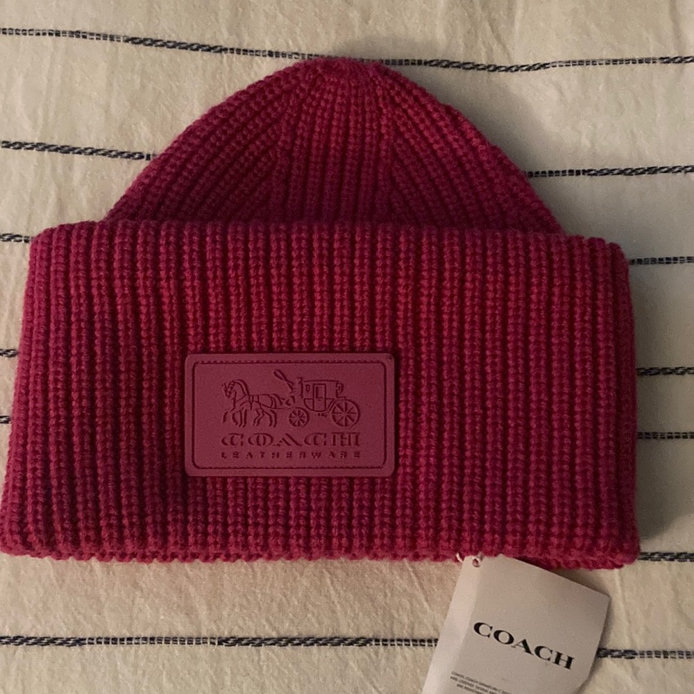 COACH Pink skully hat! NWT!